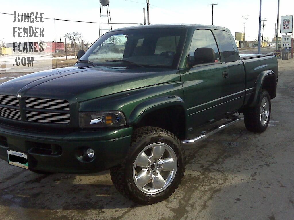 Dodge Ram - 1999 with painted flares