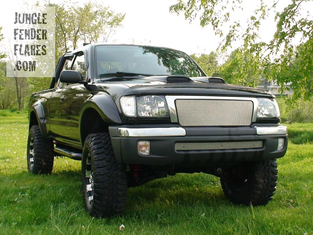 1998 Toyota Tacoma Custom lifted with fenderflares