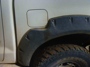 , Pocket Style Fender Flares on a Double Cab Hilux mk6